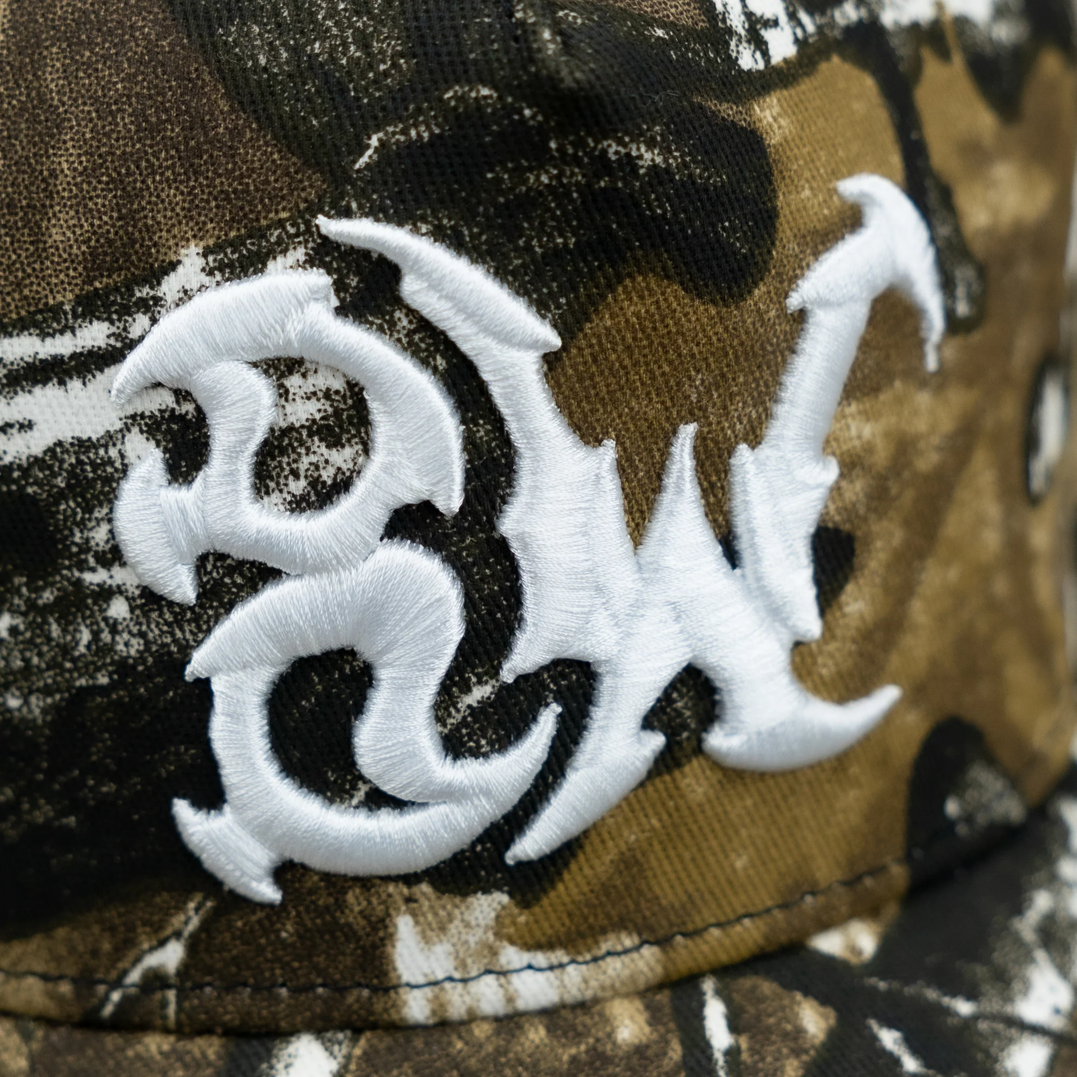 8W CAMO HAT - Image 5