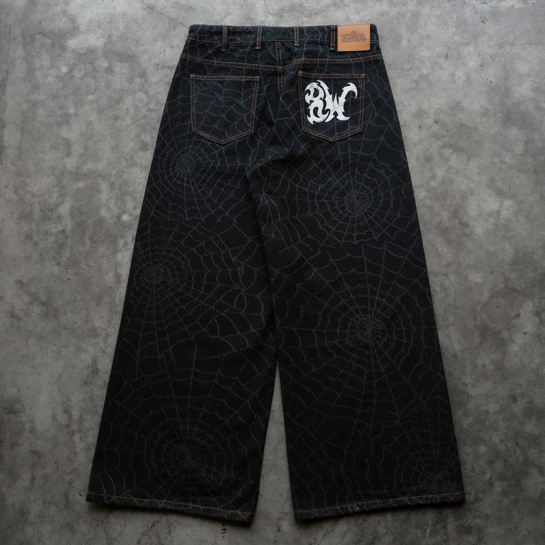 8W WEB BAGGY JEANS BLACK - Image 4