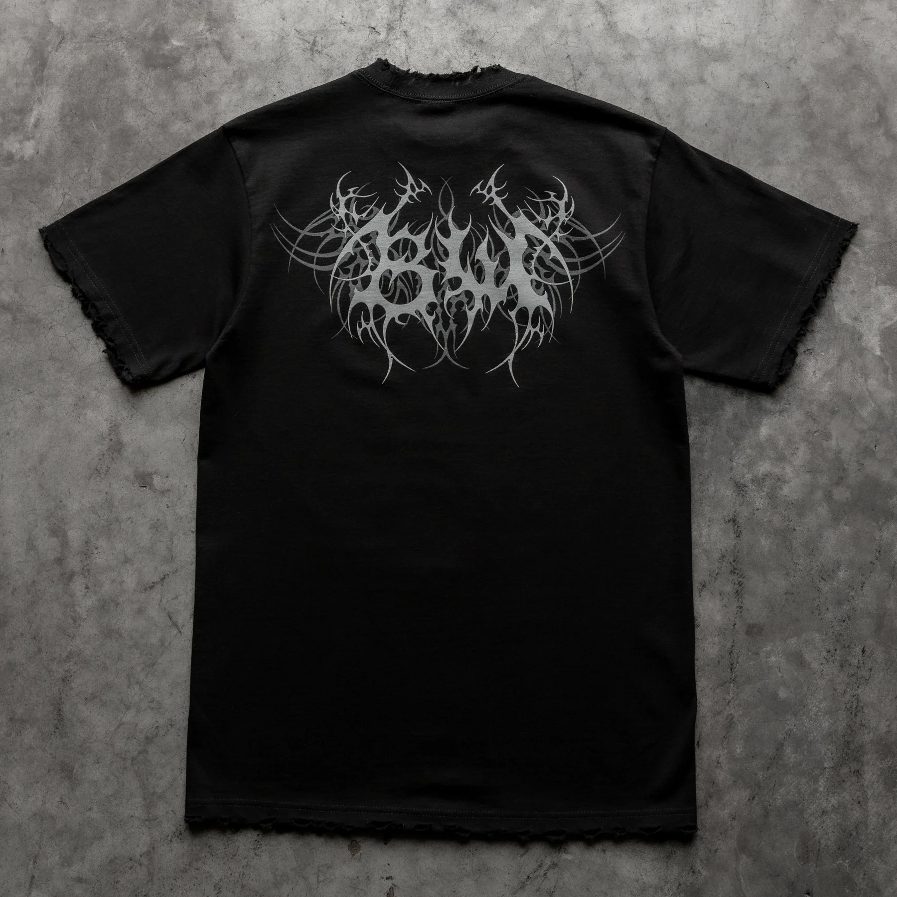 TRIBAL 8W DISTRESSED TEE BLACK - Image 3
