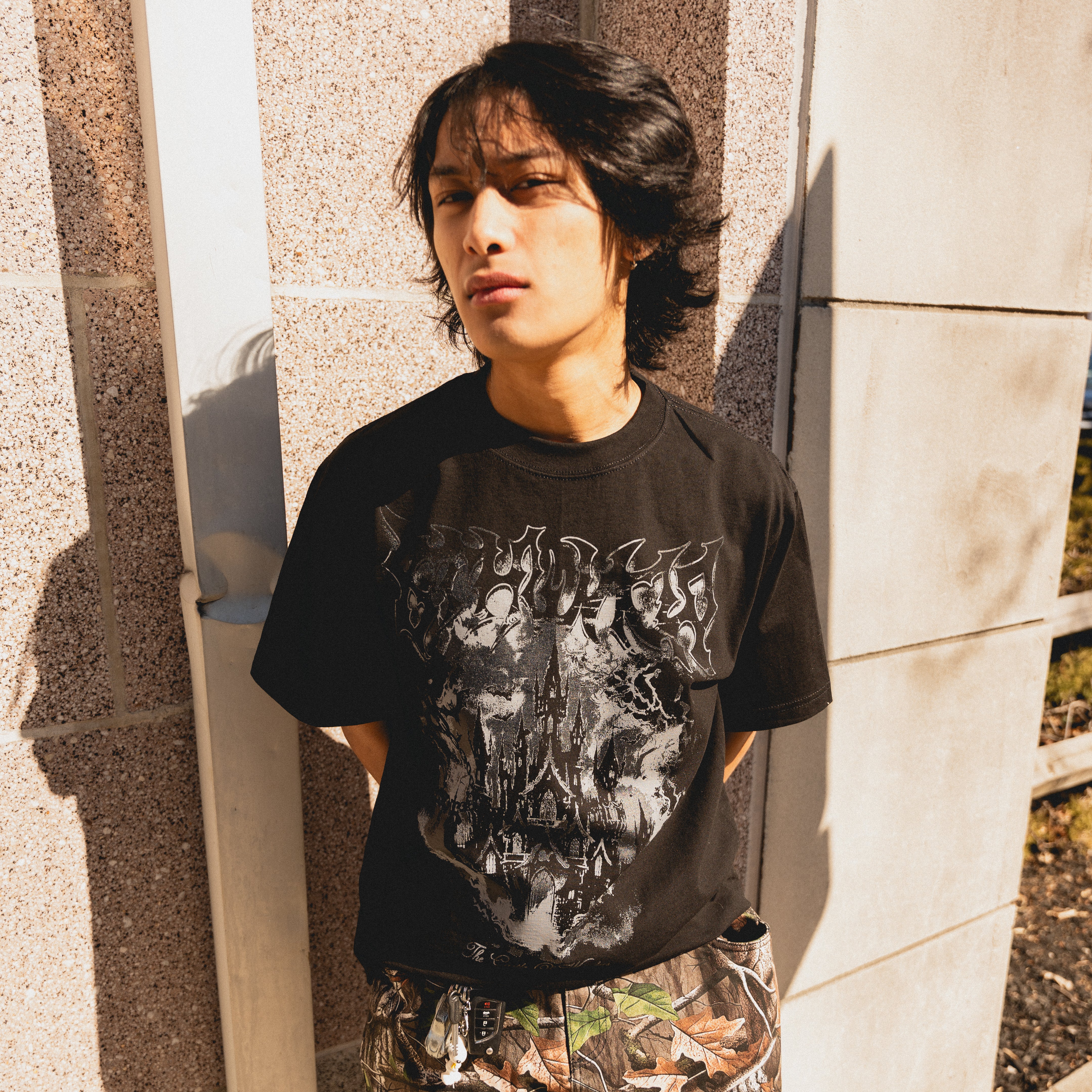 CASTLE OF WONDER TEE BLACK - Image 5