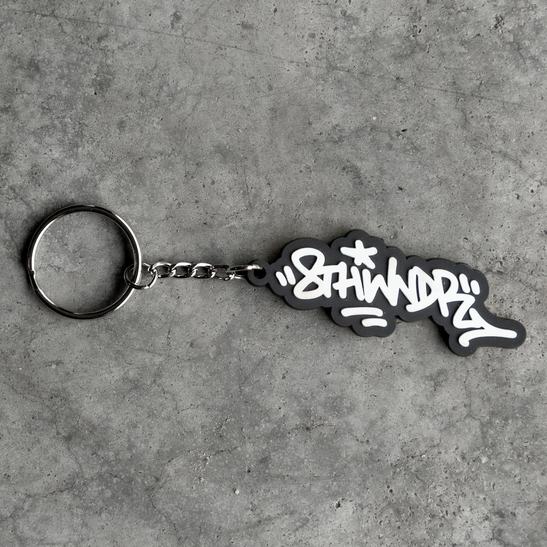 GRAFFITI KEYCHAIN BLACK/WHITE - Image 2