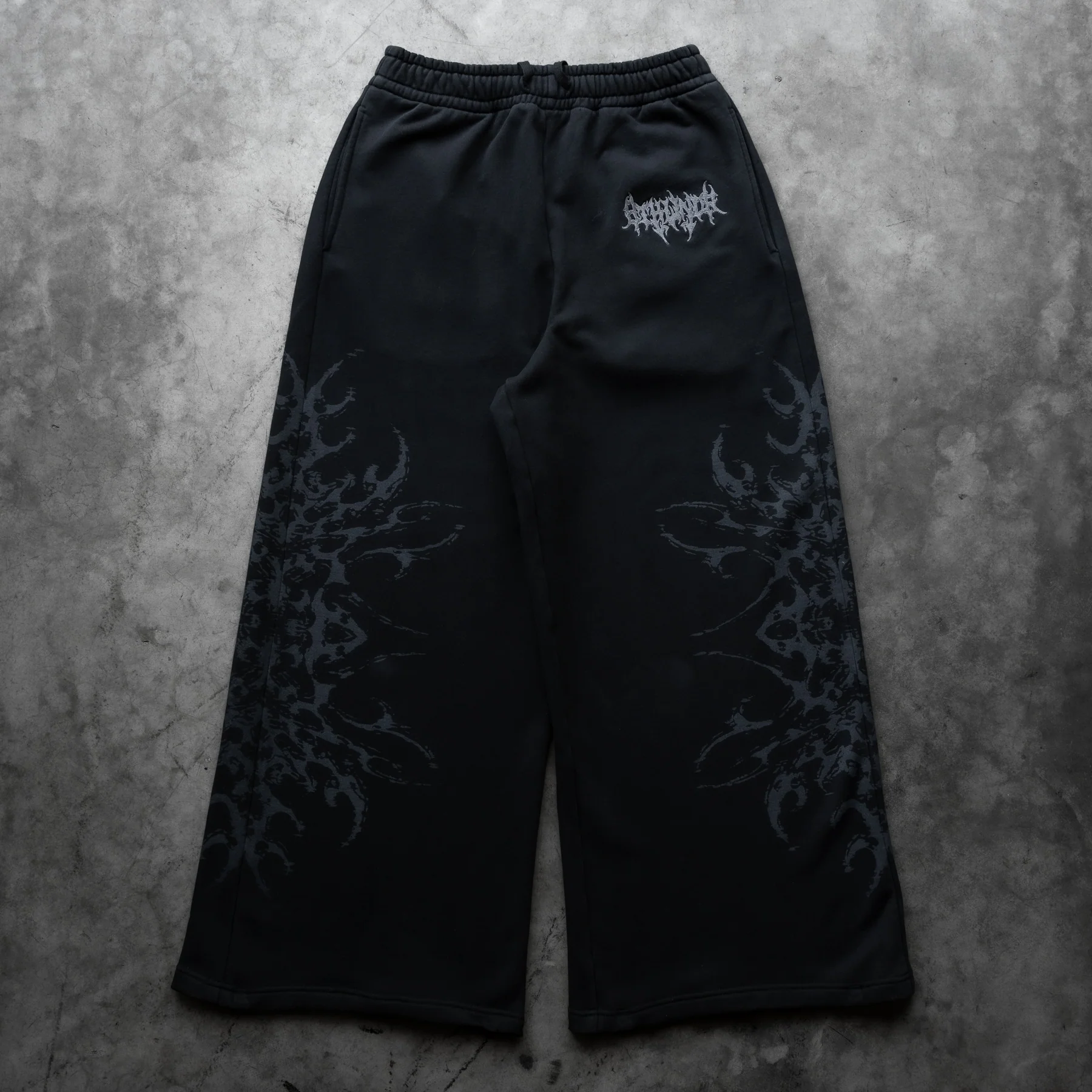 TRIBAL BAGGY SWEATPANTS BLACK - Image 3